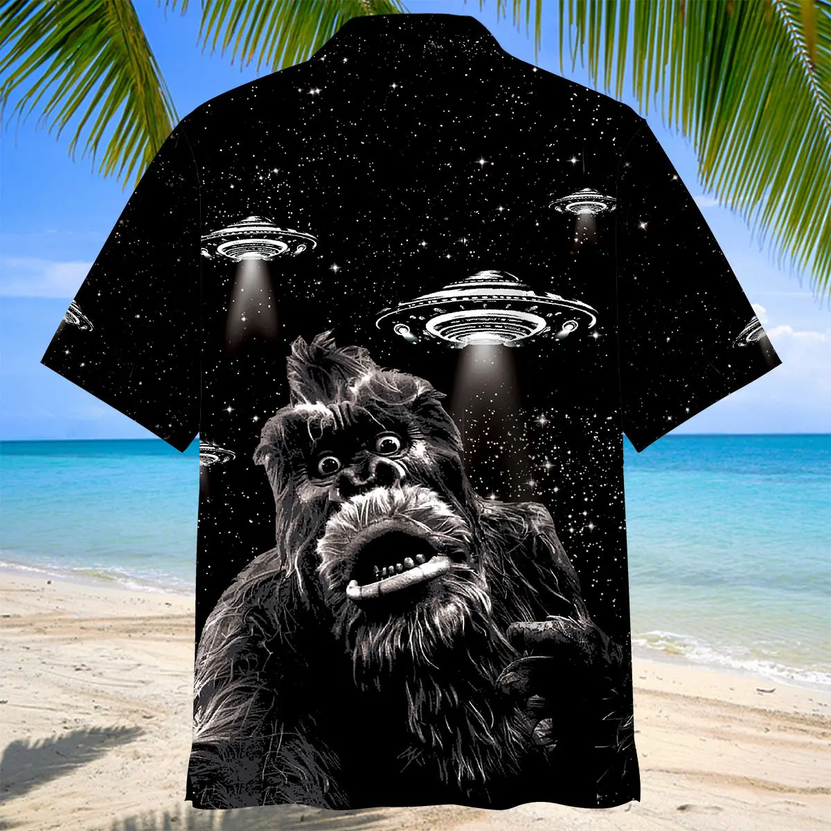 bigfoot-panicked-selfie-alien-hawaiian-shirt-3